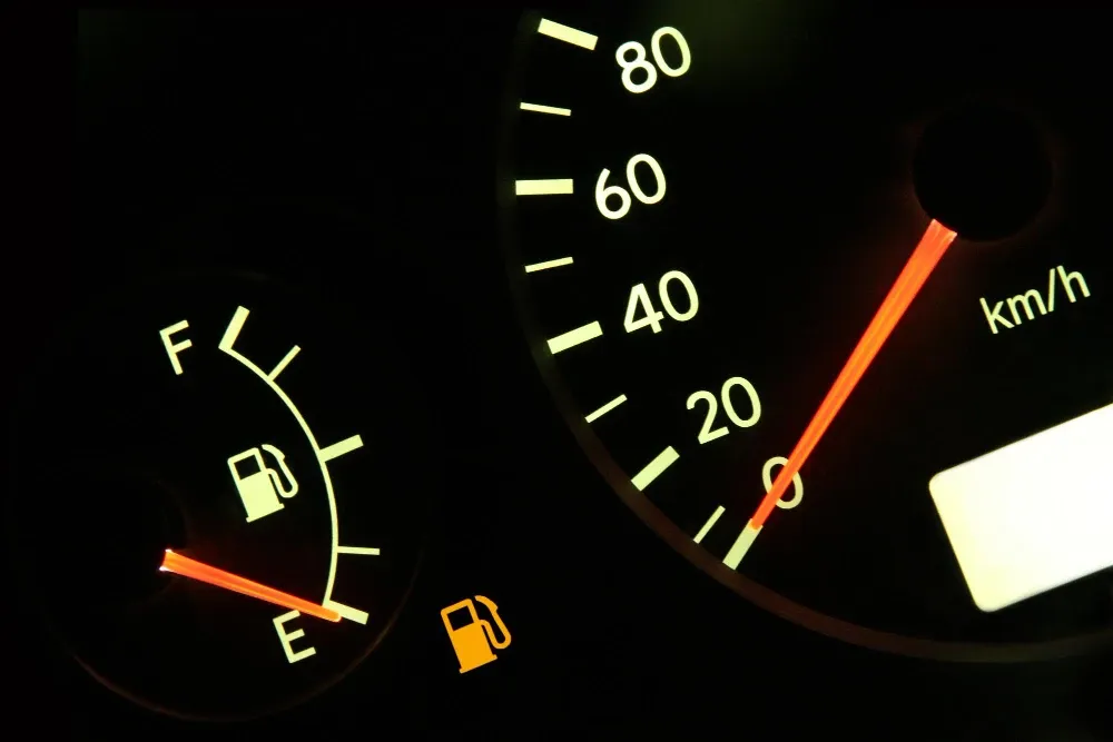 Expert Insights: Interpreting Solid and Flashing Check Engine Lights 